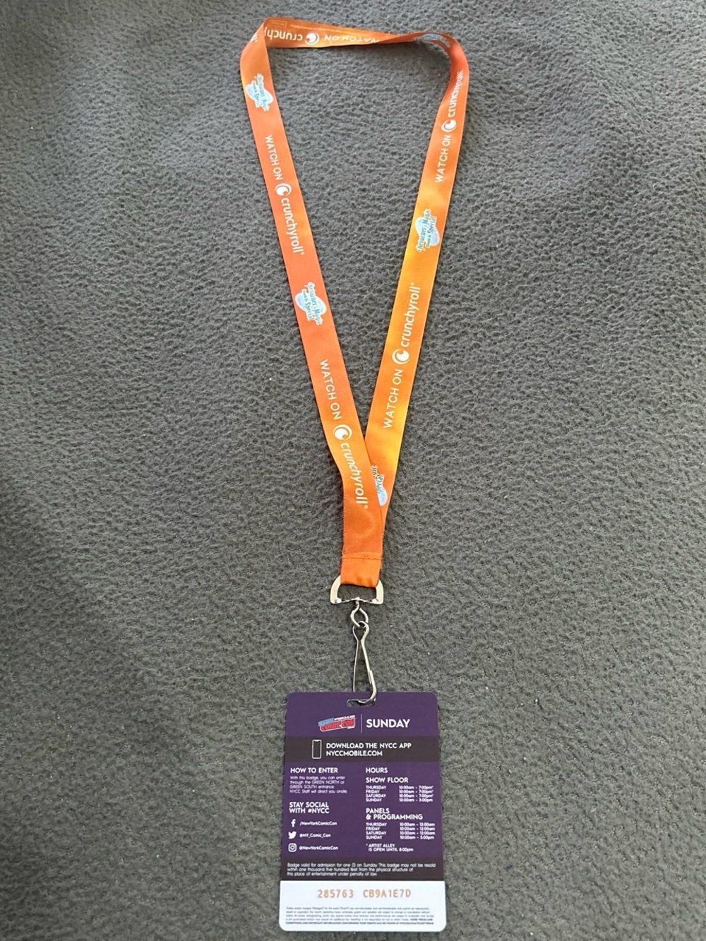 New York comic con 2023 Sunday badge and lanyard